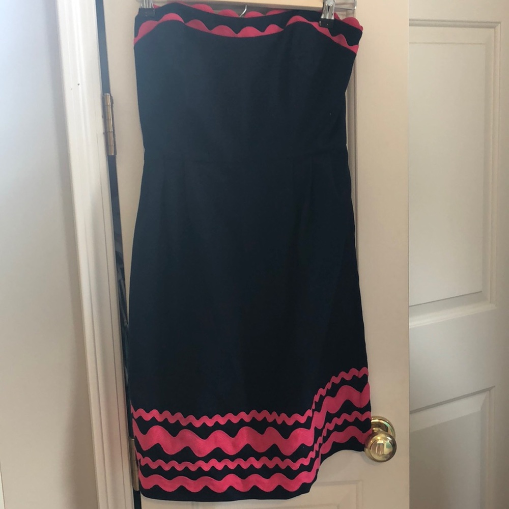 Cute vineyard vines dress!